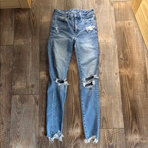 Distressed  AE 
Blue Women's Jeans